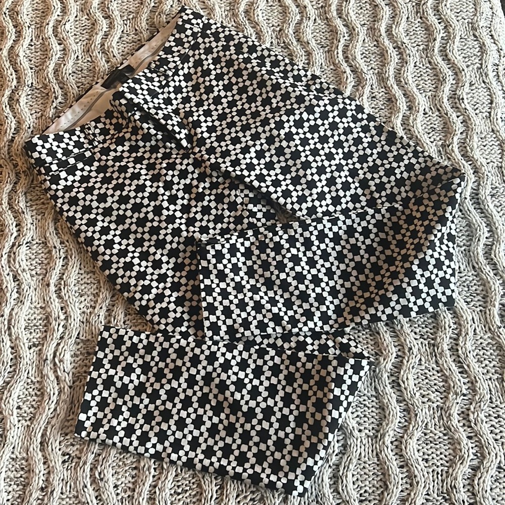 Banana Republic Sz 2 Very Gently Worn